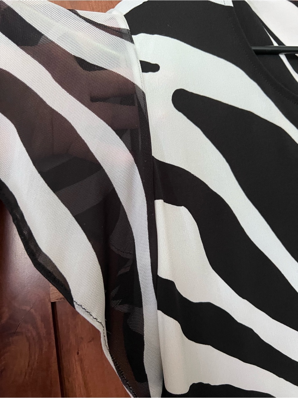 Calvin Klein Black & White Zebra-Print Flutter Sleeve Blouse - Picture 6 of 11